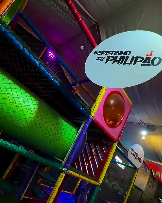 Playground grátis até 1,30 m do Philipão Vespasiano